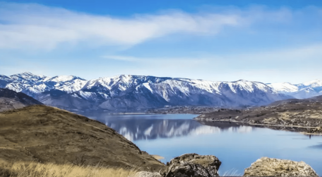 romantic winter getaway in chelan